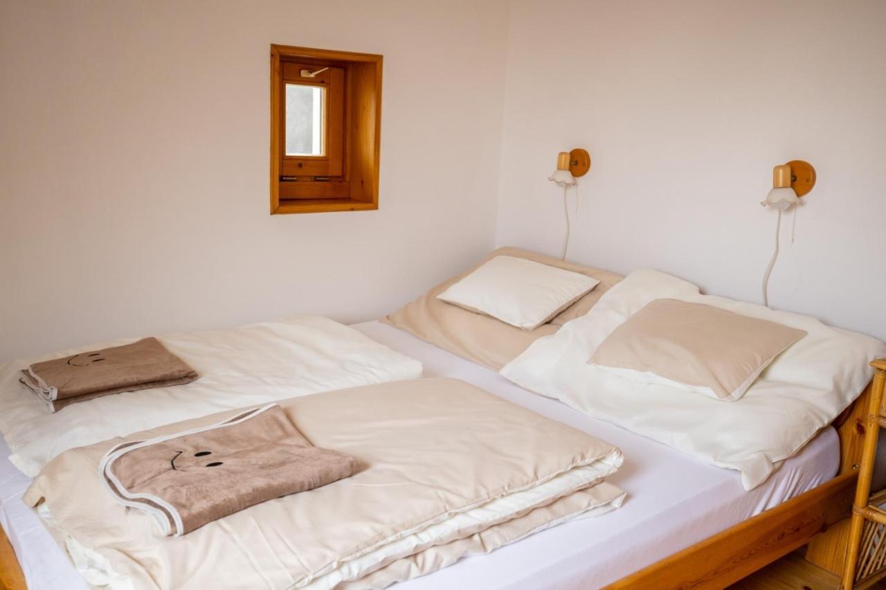 Noble'S Panzio Es Etterem Bed & Breakfast Nemesnép Eksteriør bilde